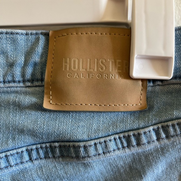 Hollister Athletic Skinny (tapered) Jeans - Picture 3 of 4